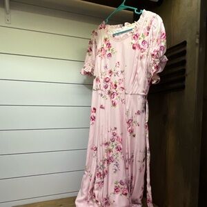 Listicle Floral Pink Maxi Dress